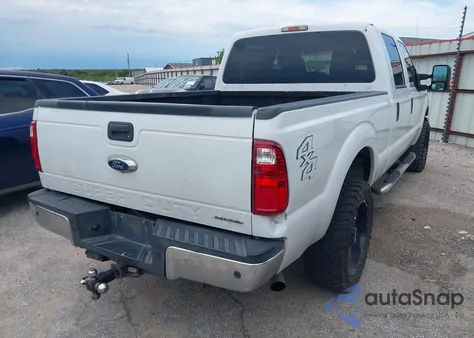 2014 Ford F-250 Xlt z USA, uszkodzony, nr VIN 1FT7W2B69EEB43193